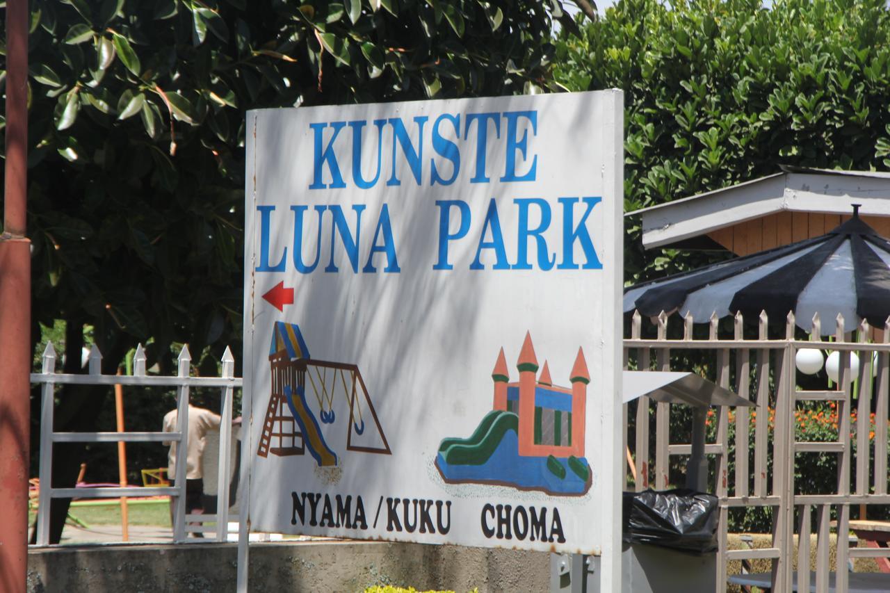 Kunste Hotel Nakuru Extérieur photo