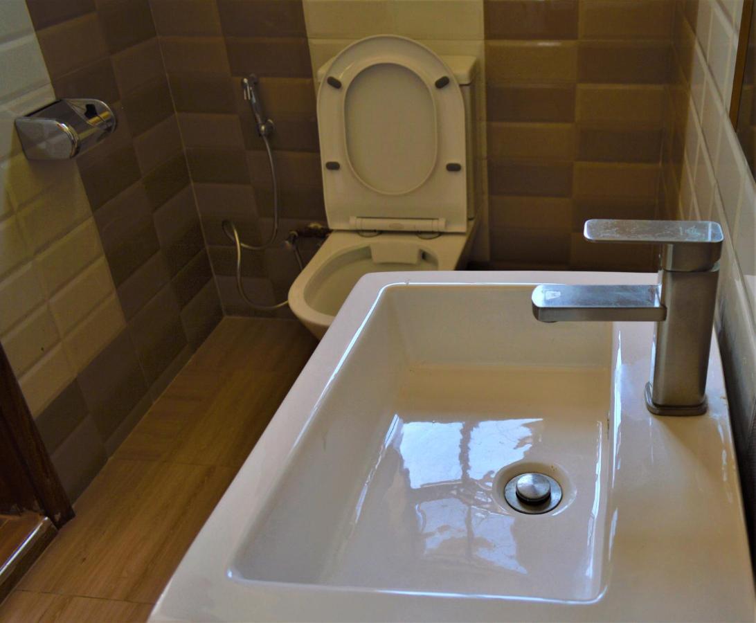 Kunste Hotel Nakuru Extérieur photo