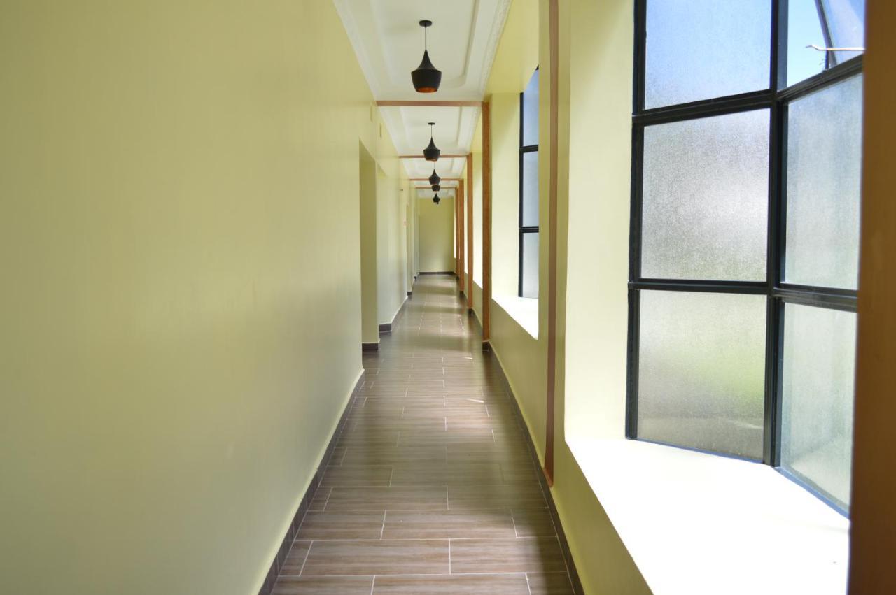 Kunste Hotel Nakuru Extérieur photo
